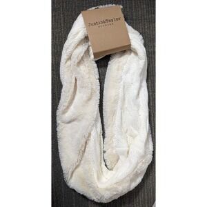 Infinity‎ Scarf Justin & Taylor Soft Cable Knit Ivory Faux Fur Winter Neutral